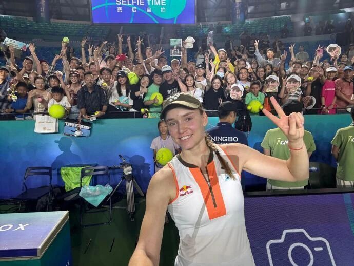 由于右手肘, com 由于右手肘, com